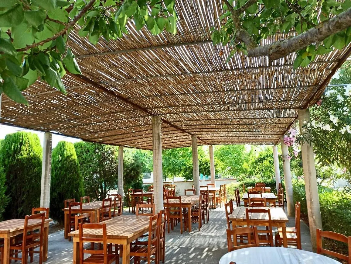 Vendégház Restorant And Rooms Natyra Zvernec